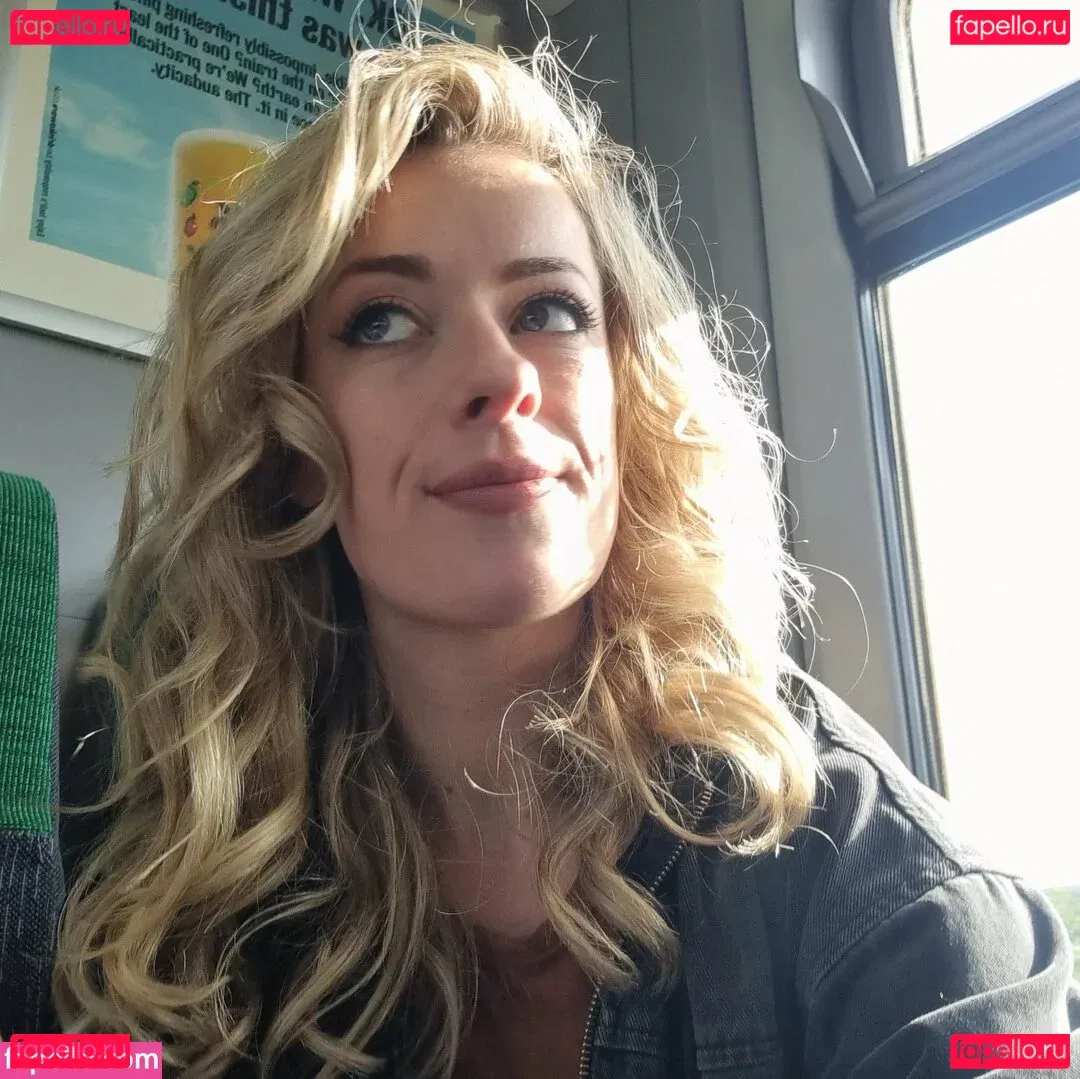 Rosa Brighid Onlyfans Photo Gallery 