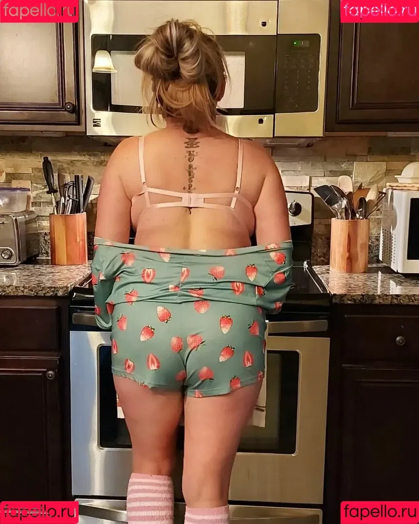 PerriPlays Onlyfans Photo Gallery 