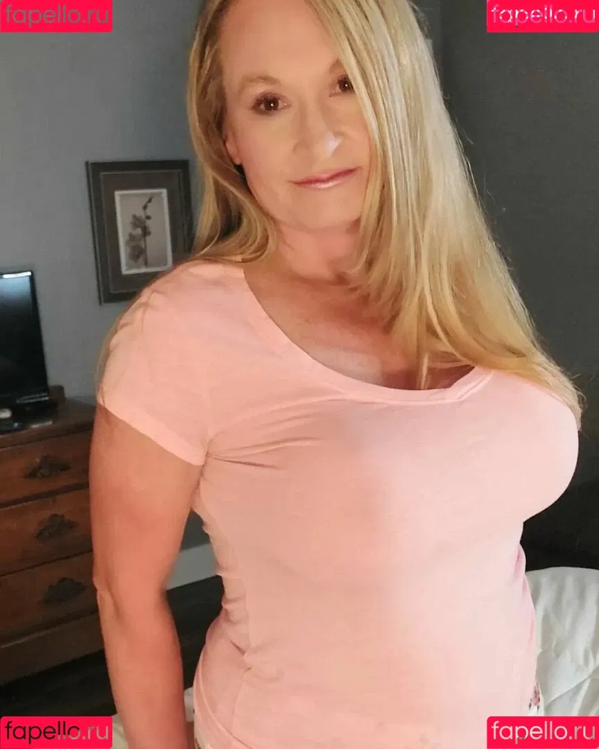 PerriPlays Onlyfans Photo Gallery 