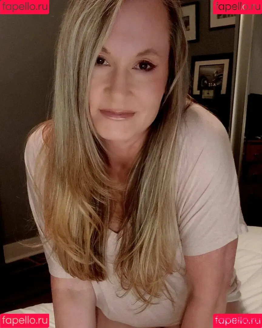 PerriPlays Onlyfans Photo Gallery 