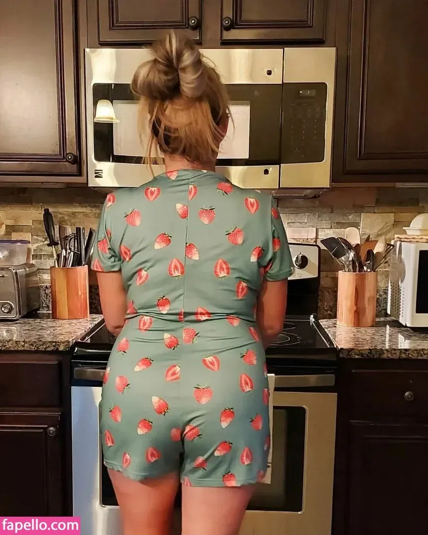 PerriPlays Onlyfans Photo Gallery 