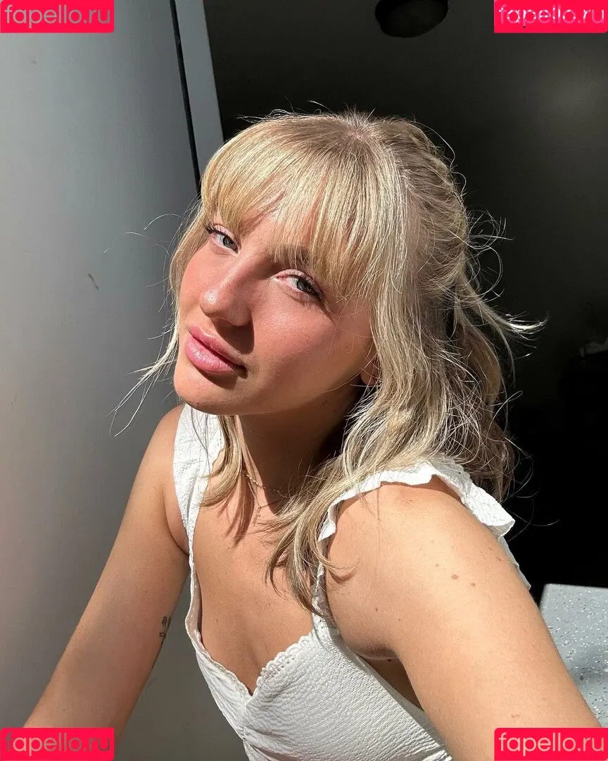 Brynn Rumfallo Onlyfans Photo Gallery 