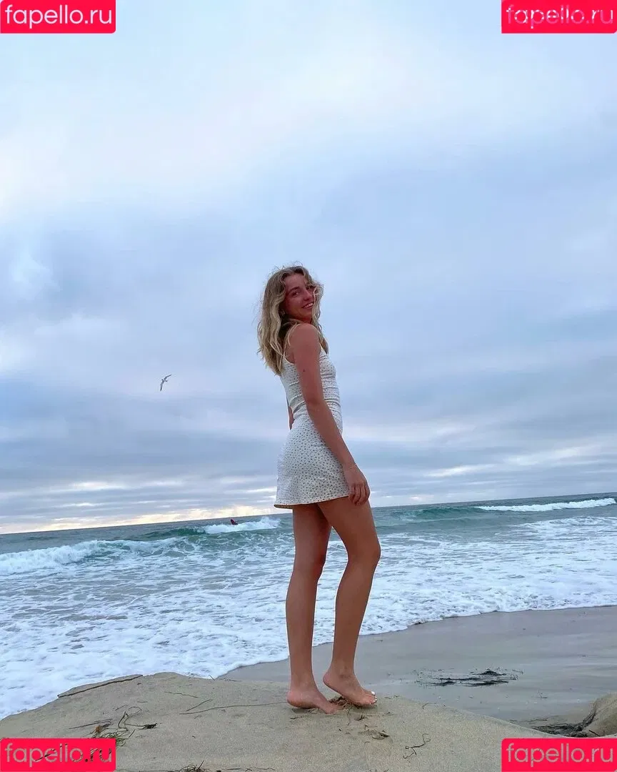 Brynn Rumfallo Onlyfans Photo Gallery 