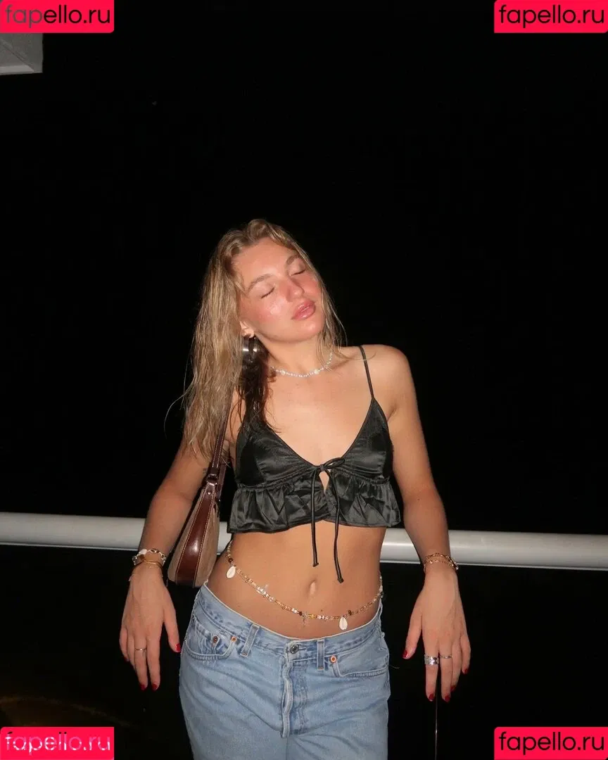 Brynn Rumfallo Onlyfans Photo Gallery 