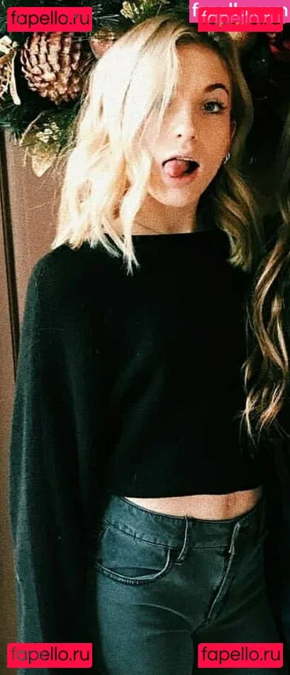 Brynn Rumfallo Onlyfans Photo Gallery 