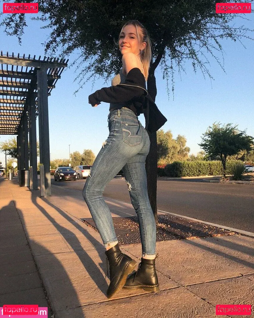 Brynn Rumfallo Onlyfans Photo Gallery 