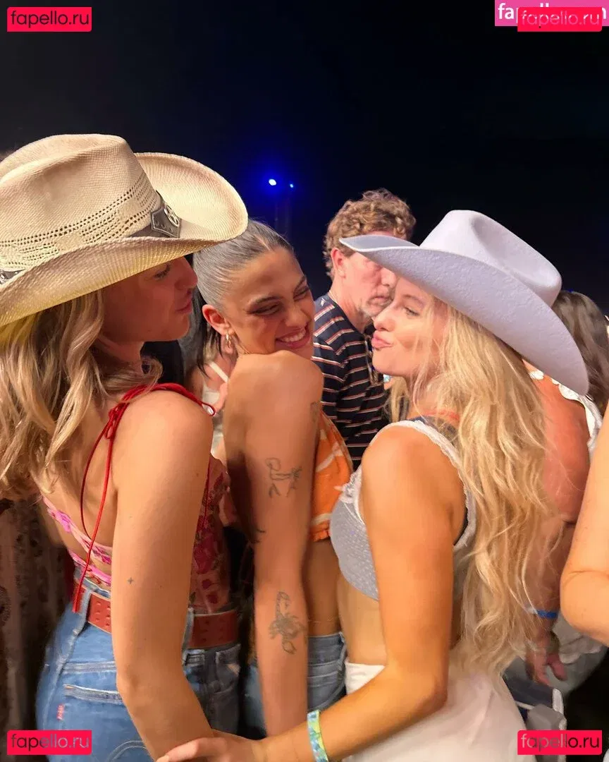 Brynn Rumfallo Onlyfans Photo Gallery 