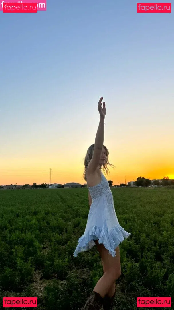 Brynn Rumfallo Onlyfans Photo Gallery 