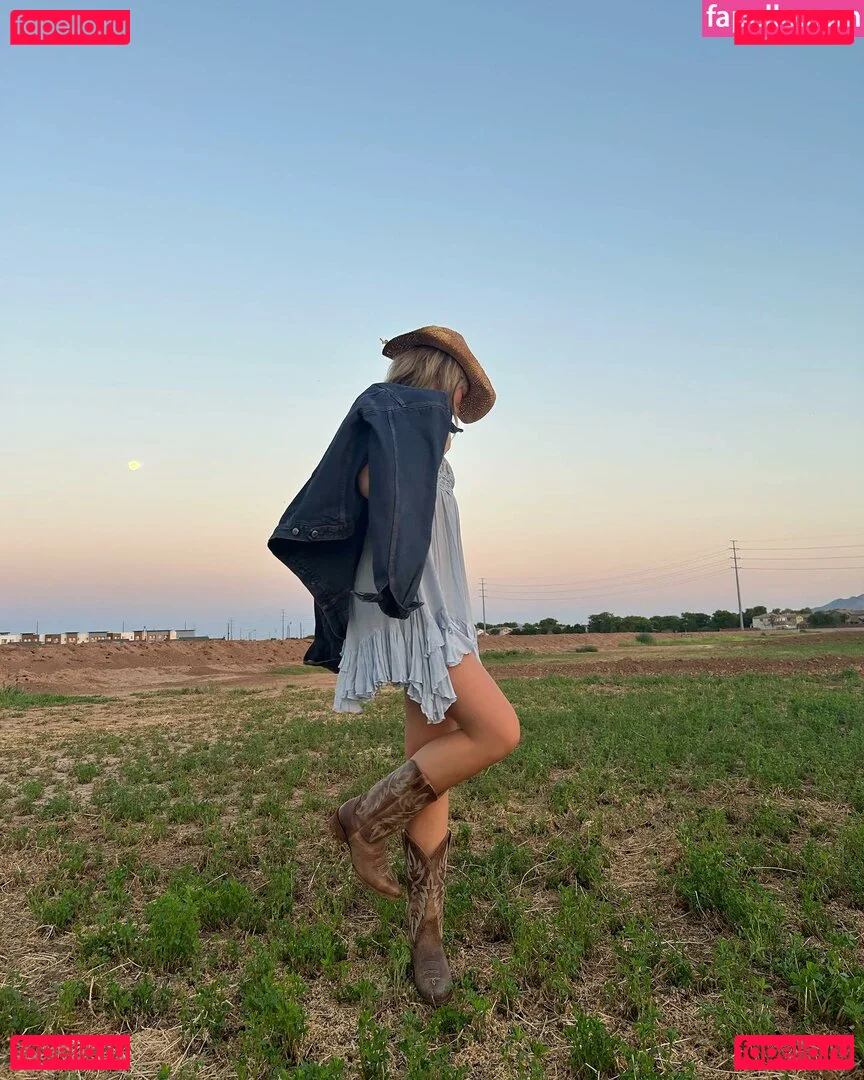 Brynn Rumfallo Onlyfans Photo Gallery 