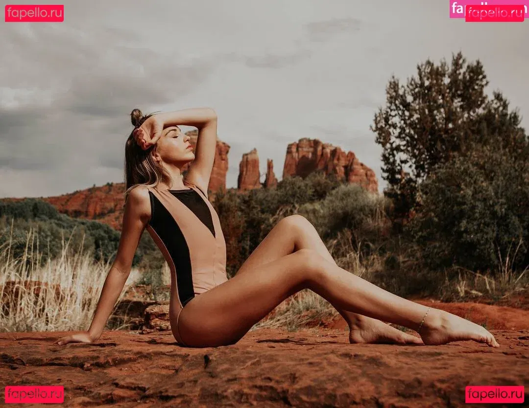 Brynn Rumfallo Onlyfans Photo Gallery 