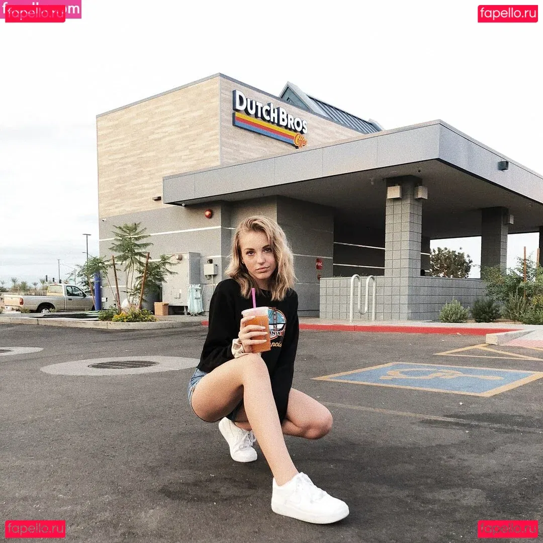 Brynn Rumfallo Onlyfans Photo Gallery 