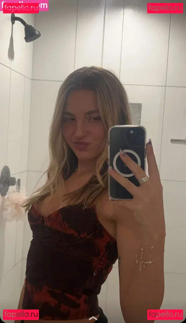 Brynn Rumfallo Onlyfans Photo Gallery 