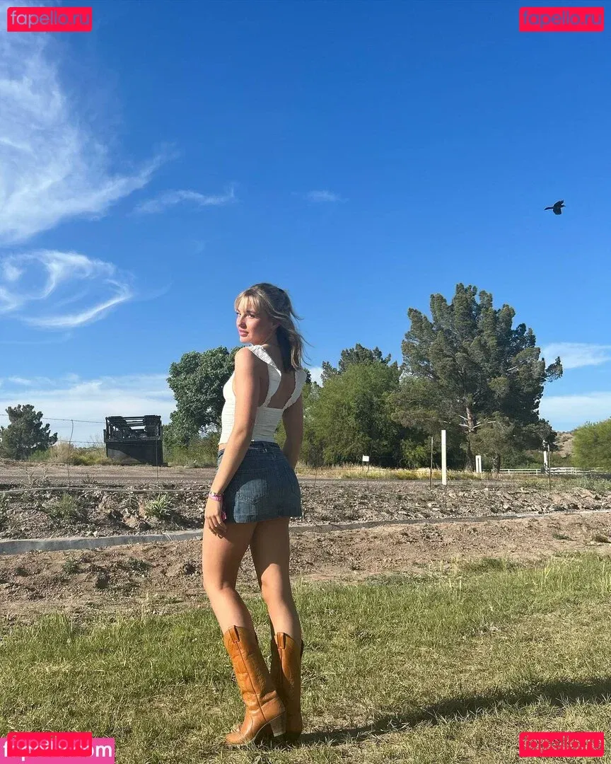 Brynn Rumfallo Onlyfans Photo Gallery 