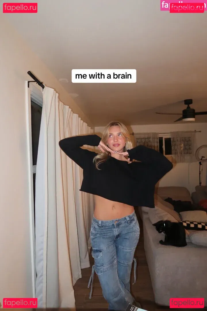 Brynn Rumfallo Onlyfans Photo Gallery 