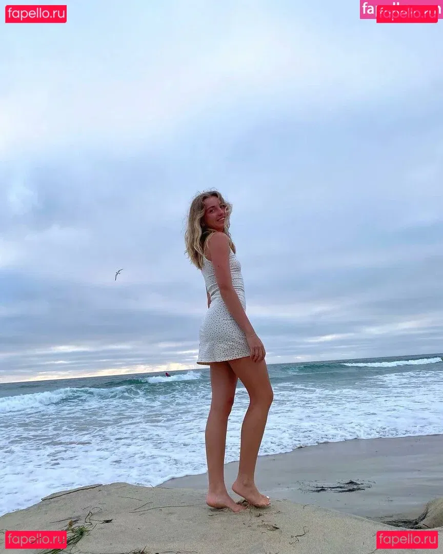 Brynn Rumfallo Onlyfans Photo Gallery 