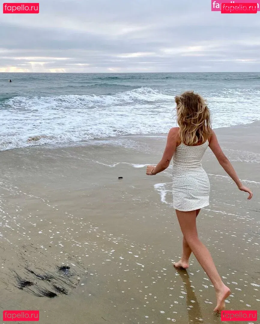 Brynn Rumfallo Onlyfans Photo Gallery 