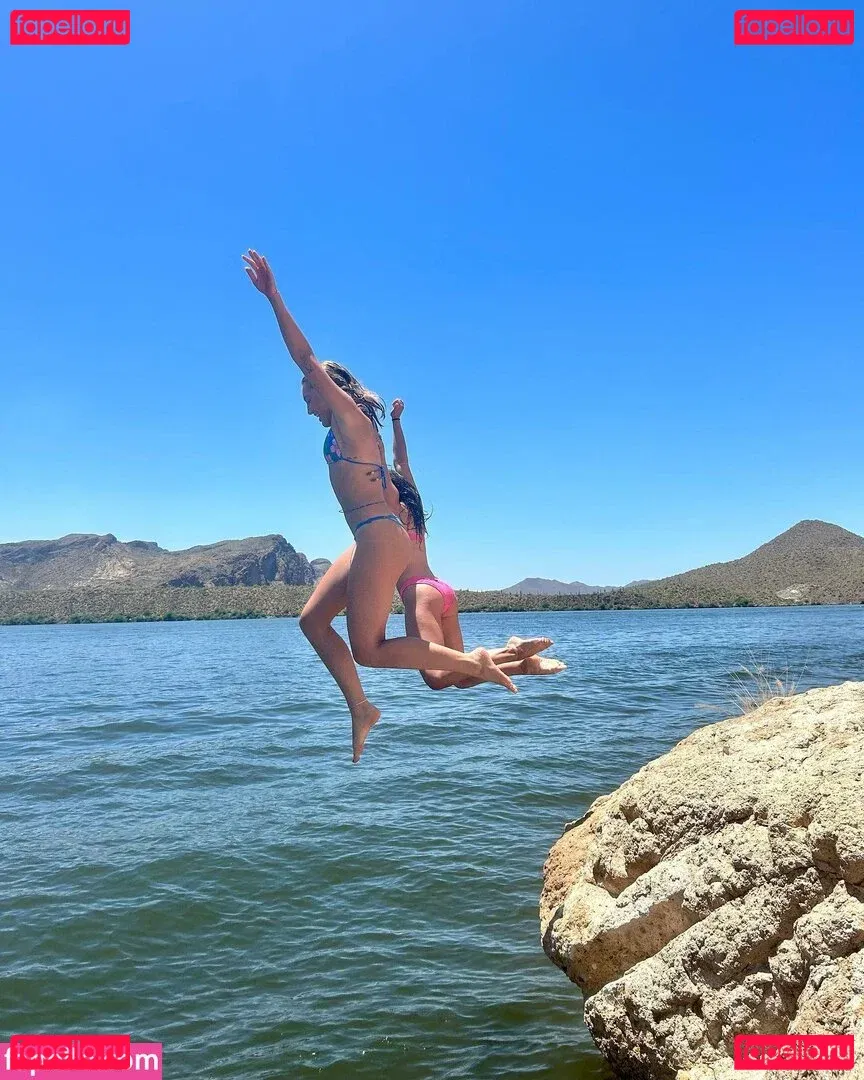 Brynn Rumfallo Onlyfans Photo Gallery 