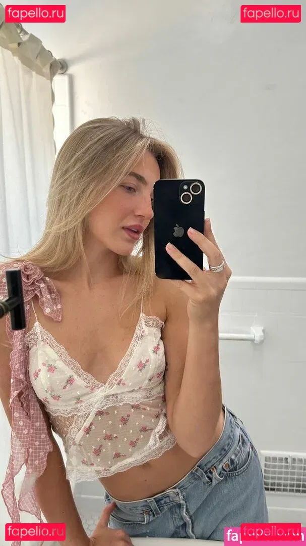 Brynn Rumfallo Onlyfans Photo Gallery 