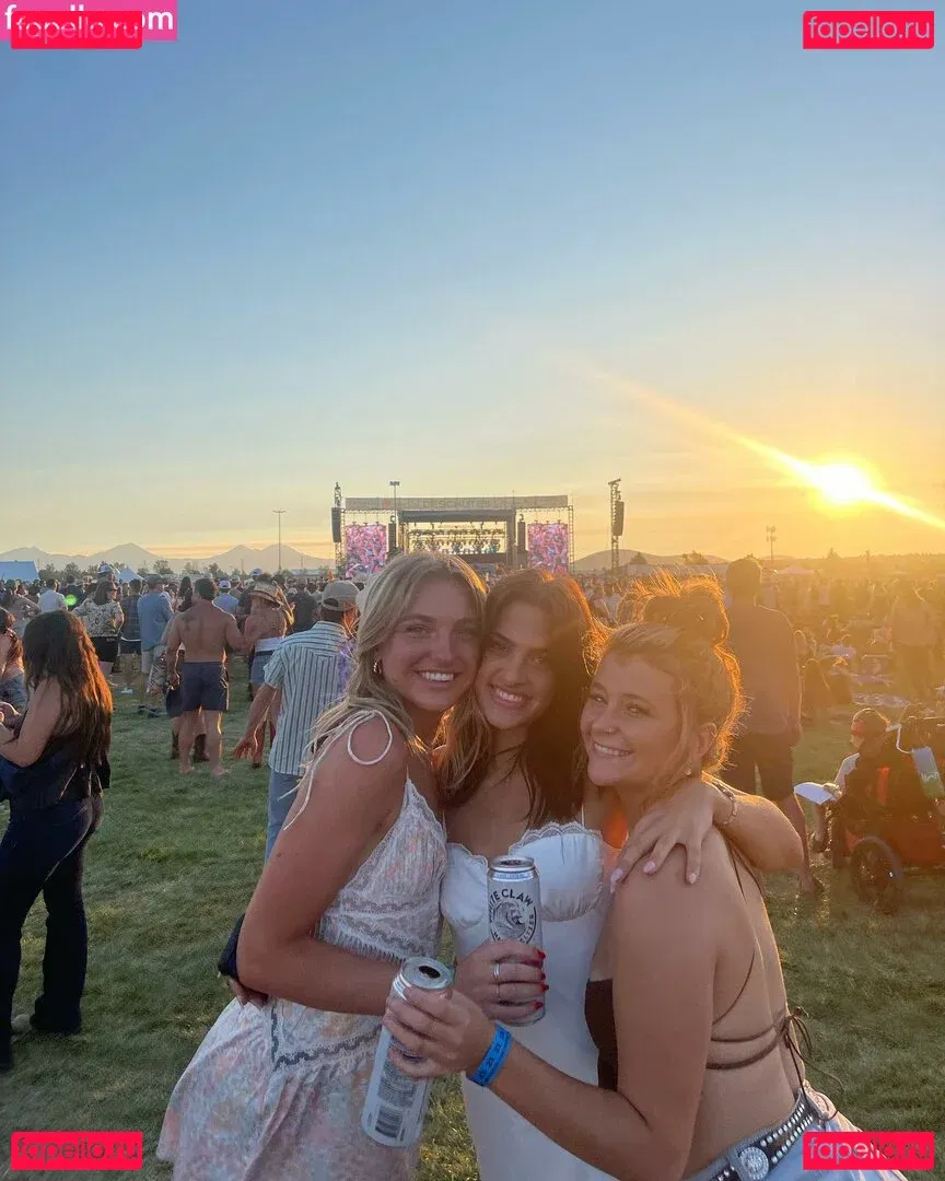 Brynn Rumfallo Onlyfans Photo Gallery 