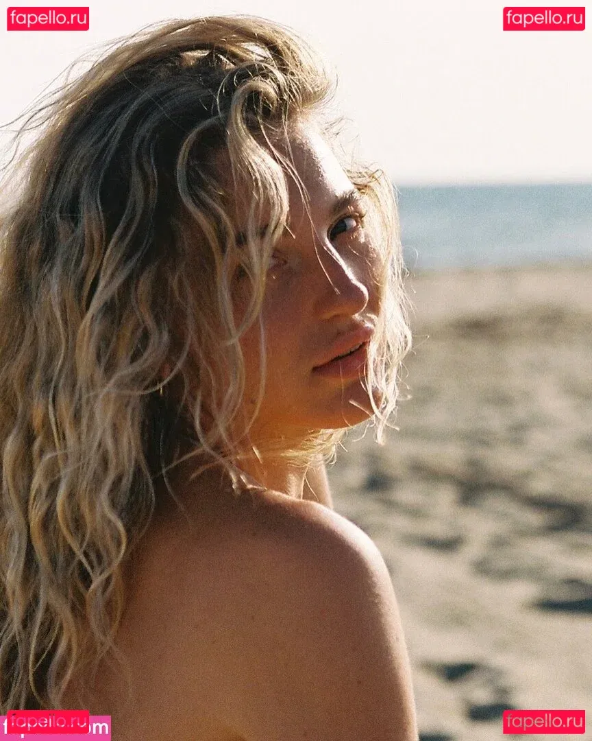 Brynn Rumfallo Onlyfans Photo Gallery 