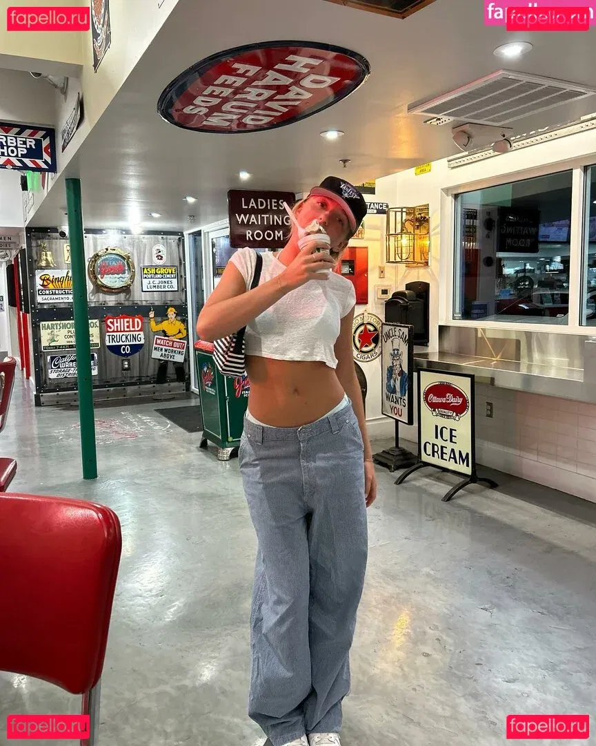 Brynn Rumfallo Onlyfans Photo Gallery 