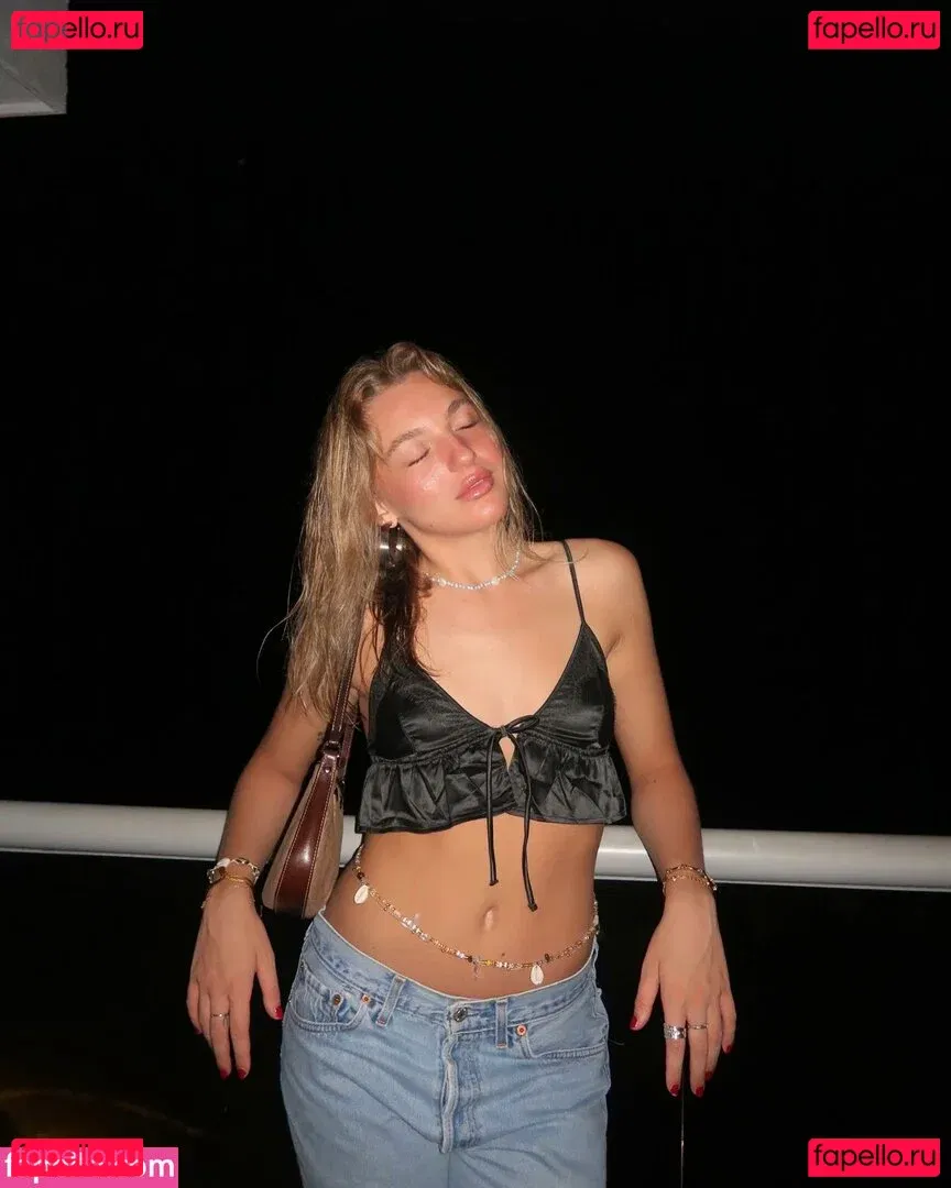 Brynn Rumfallo Onlyfans Photo Gallery 