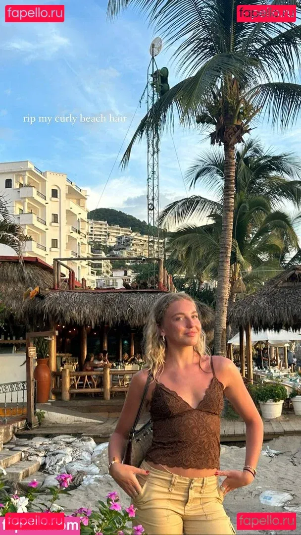 Brynn Rumfallo Onlyfans Photo Gallery 