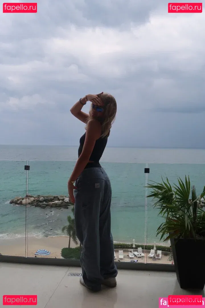 Brynn Rumfallo Onlyfans Photo Gallery 