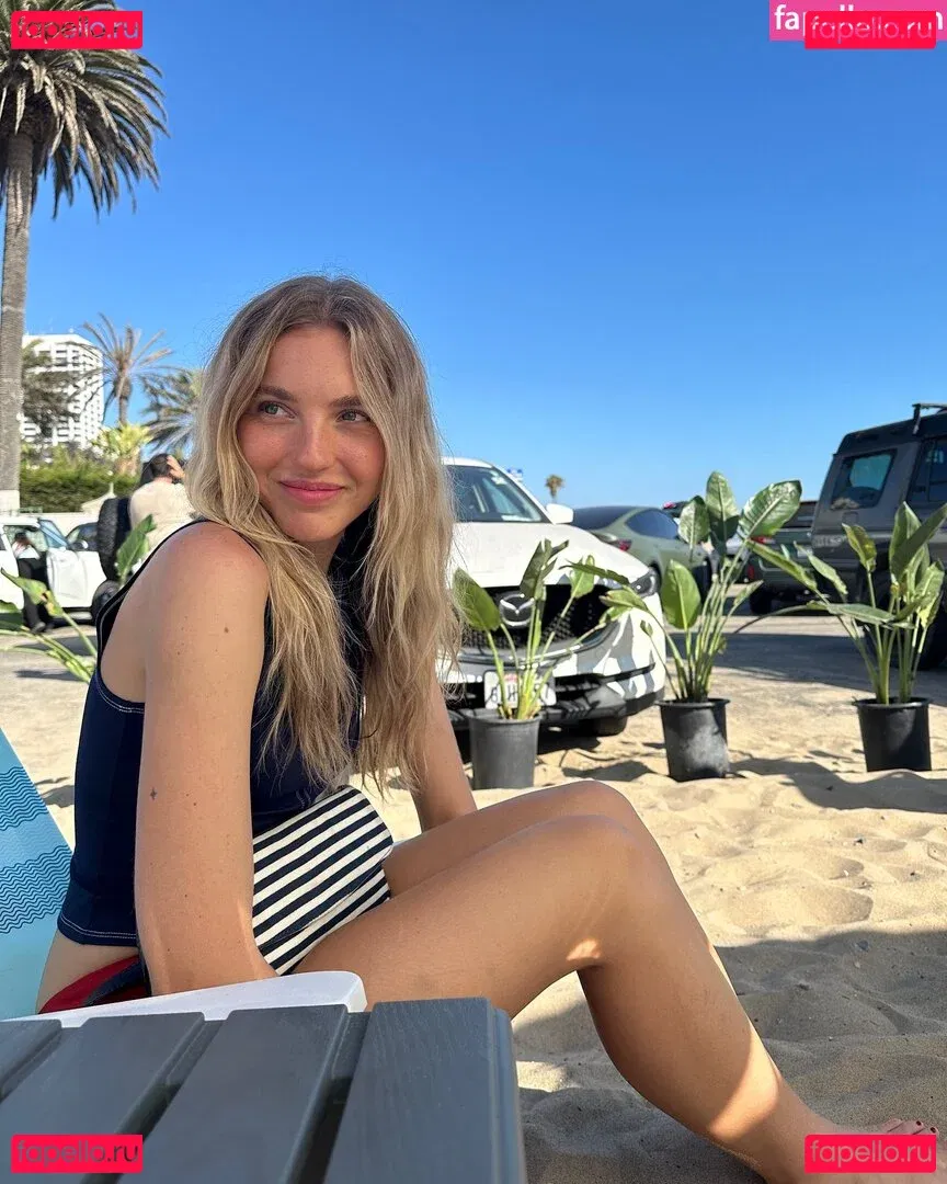 Brynn Rumfallo Onlyfans Photo Gallery 