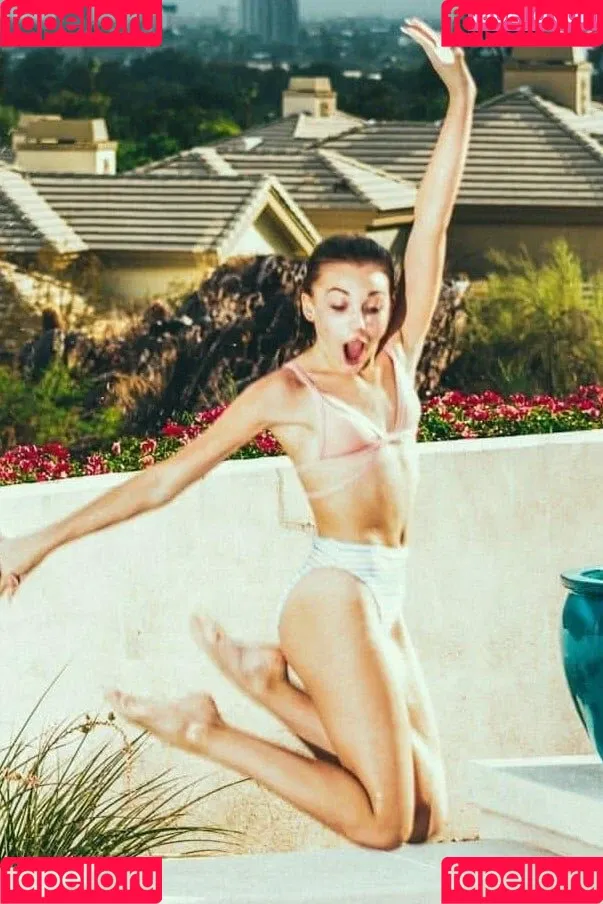 Brynn Rumfallo Onlyfans Photo Gallery 