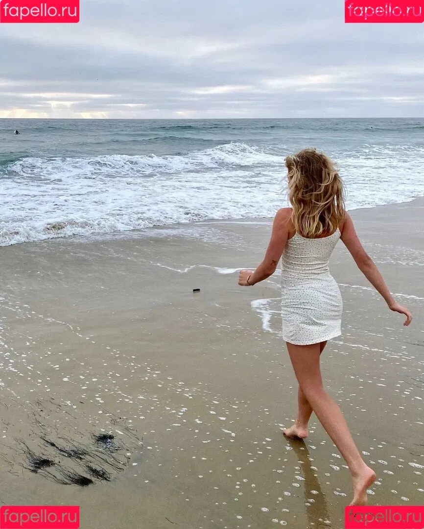 Brynn Rumfallo Onlyfans Photo Gallery 