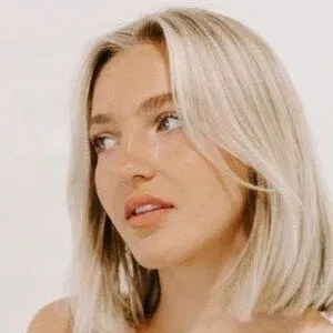Brynn Rumfallo Onlyfans Photo Gallery 