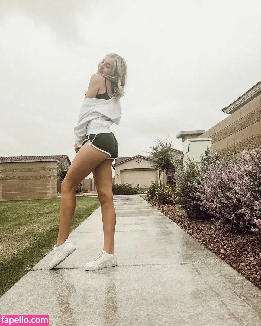 Brynn Rumfallo Onlyfans Photo Gallery 