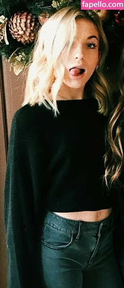 Brynn Rumfallo Onlyfans Photo Gallery 