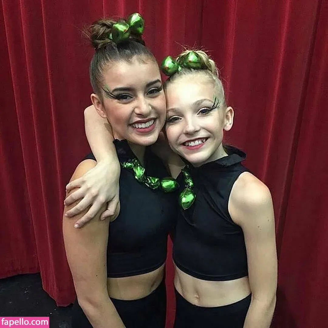 Brynn Rumfallo Onlyfans Photo Gallery 