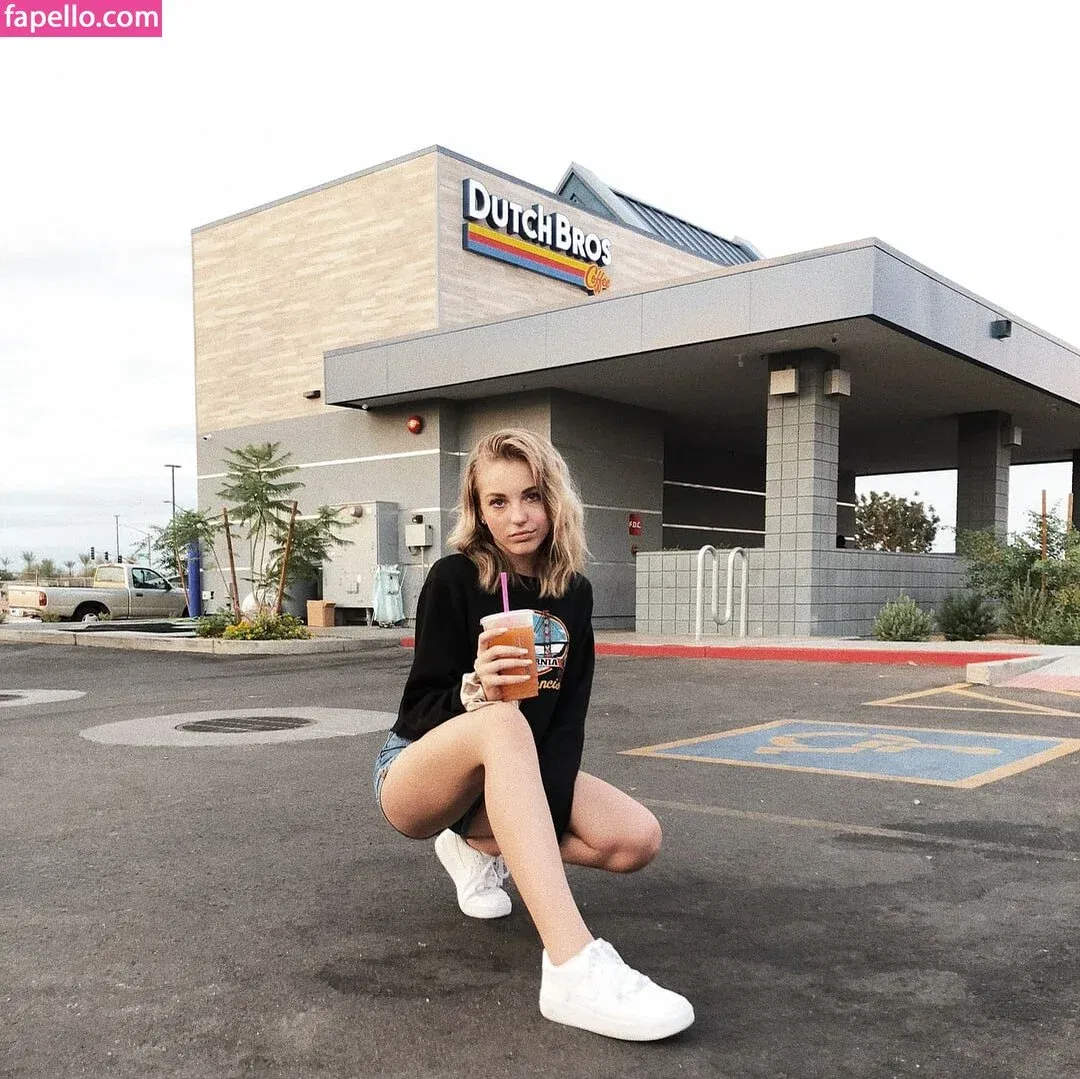 Brynn Rumfallo Onlyfans Photo Gallery 