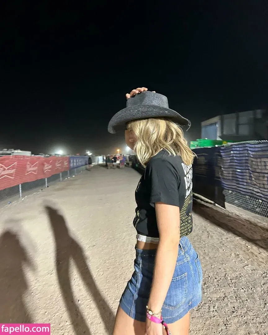 Brynn Rumfallo Onlyfans Photo Gallery 