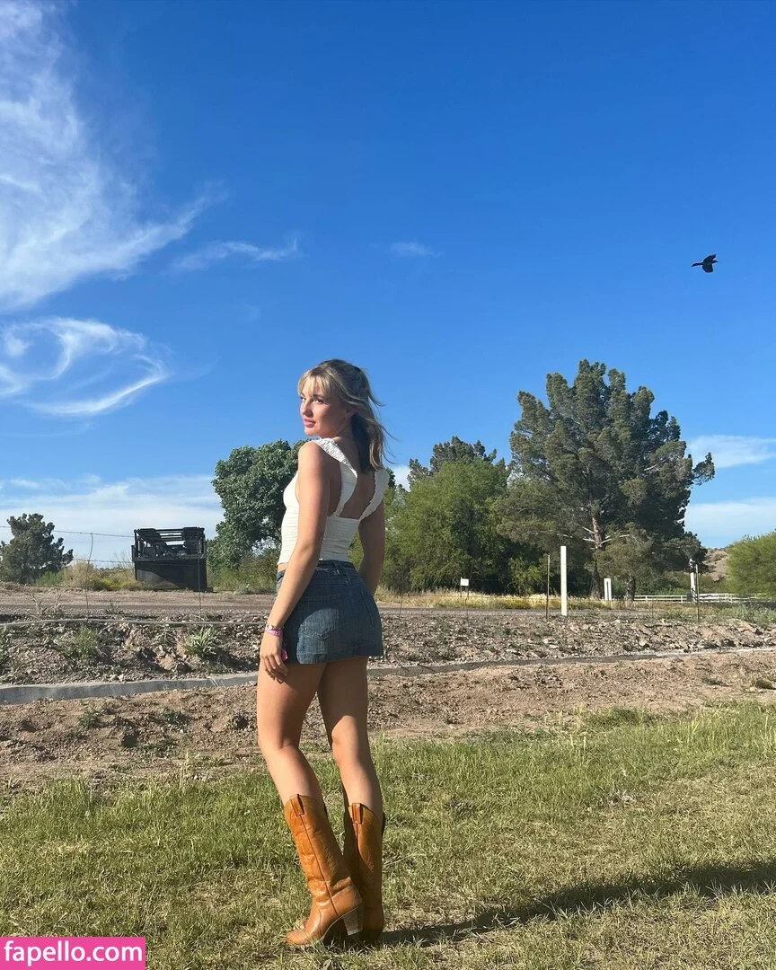 Brynn Rumfallo Onlyfans Photo Gallery 