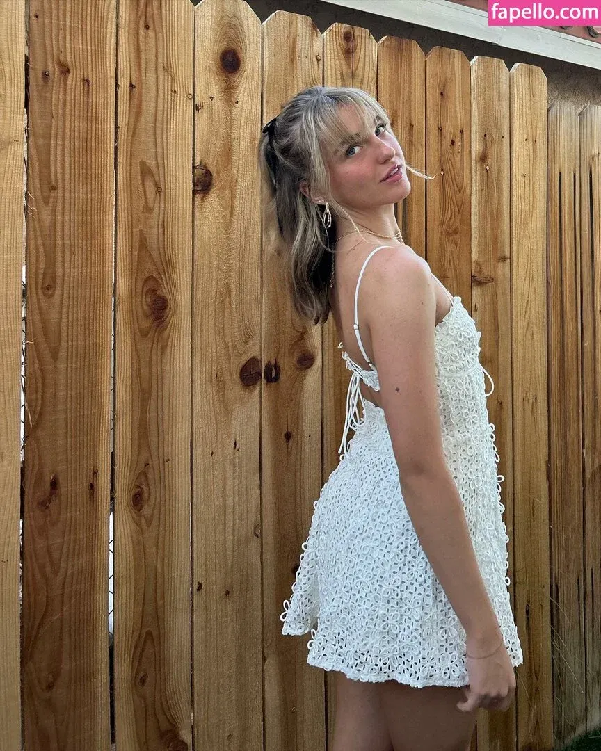 Brynn Rumfallo Onlyfans Photo Gallery 