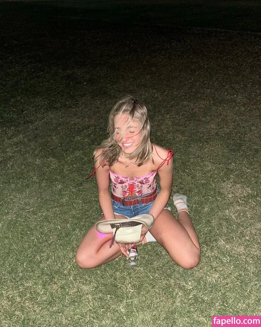 Brynn Rumfallo Onlyfans Photo Gallery 