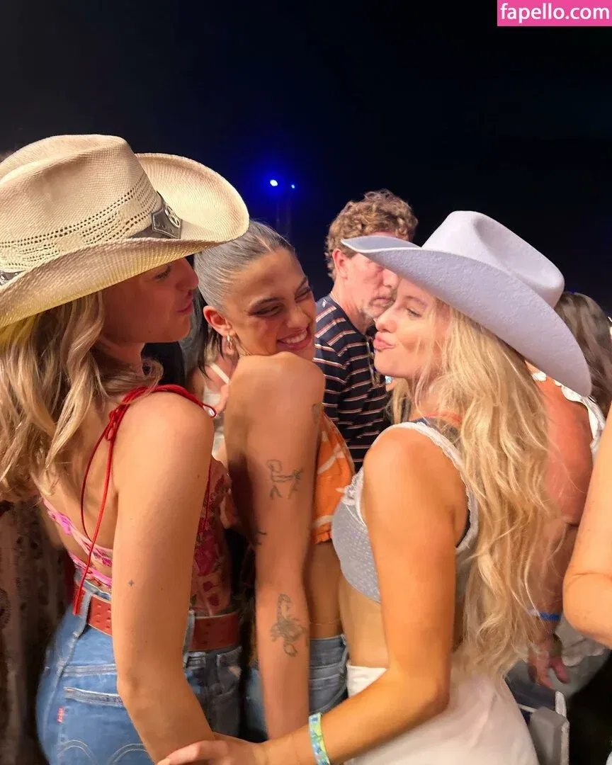 Brynn Rumfallo Onlyfans Photo Gallery 