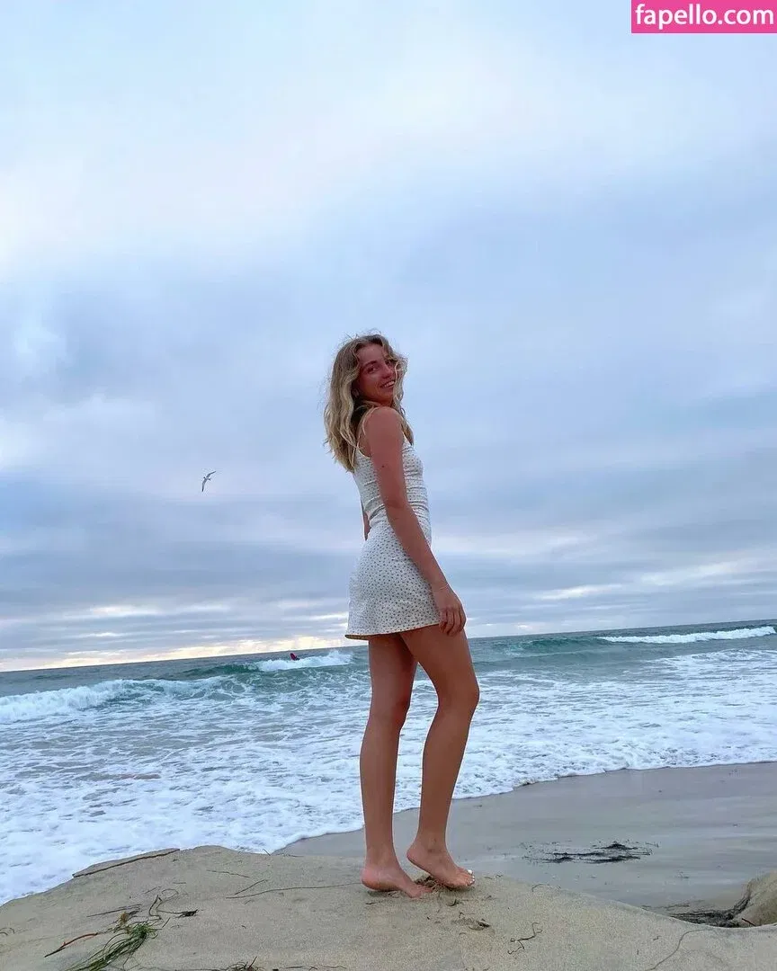 Brynn Rumfallo Onlyfans Photo Gallery 