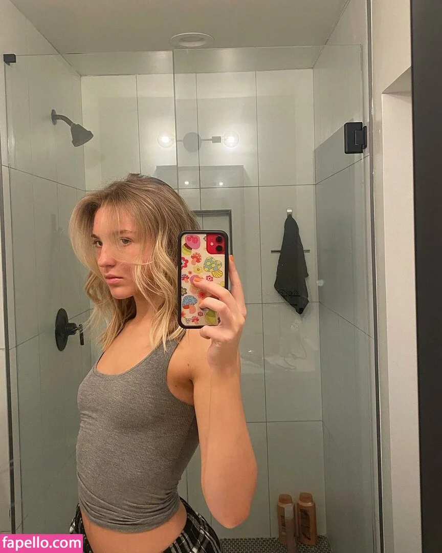 Brynn Rumfallo Onlyfans Photo Gallery 