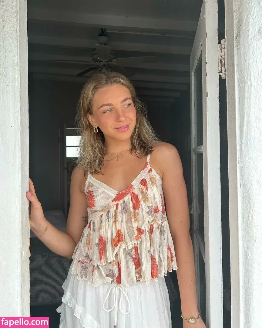 Brynn Rumfallo Onlyfans Photo Gallery 
