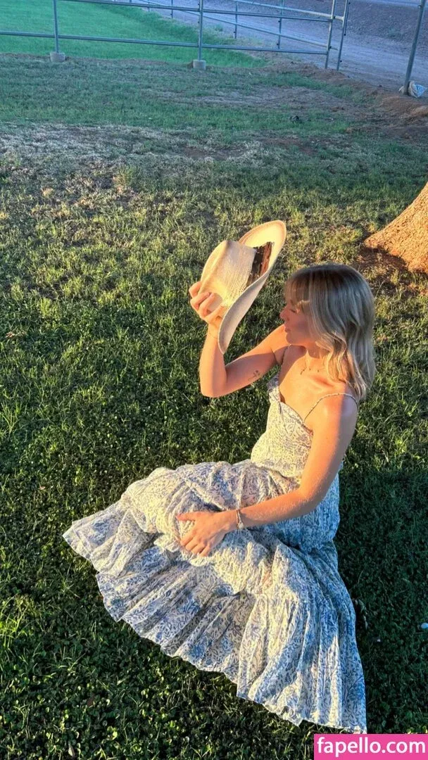 Brynn Rumfallo Onlyfans Photo Gallery 