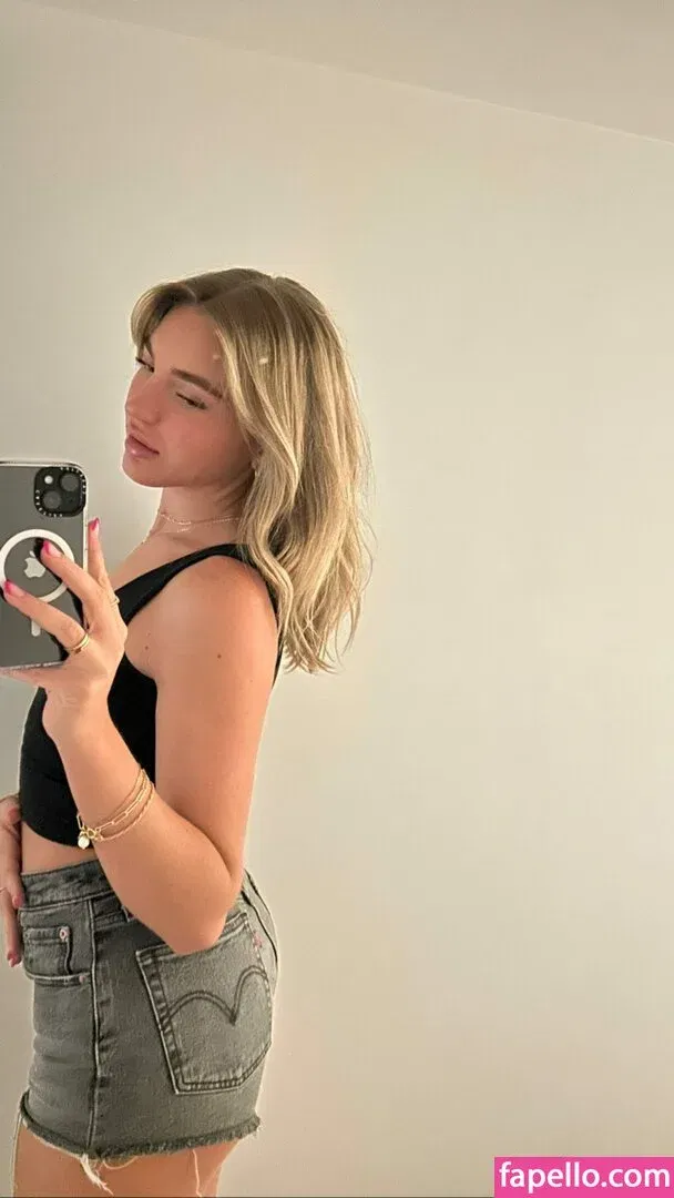 Brynn Rumfallo Onlyfans Photo Gallery 