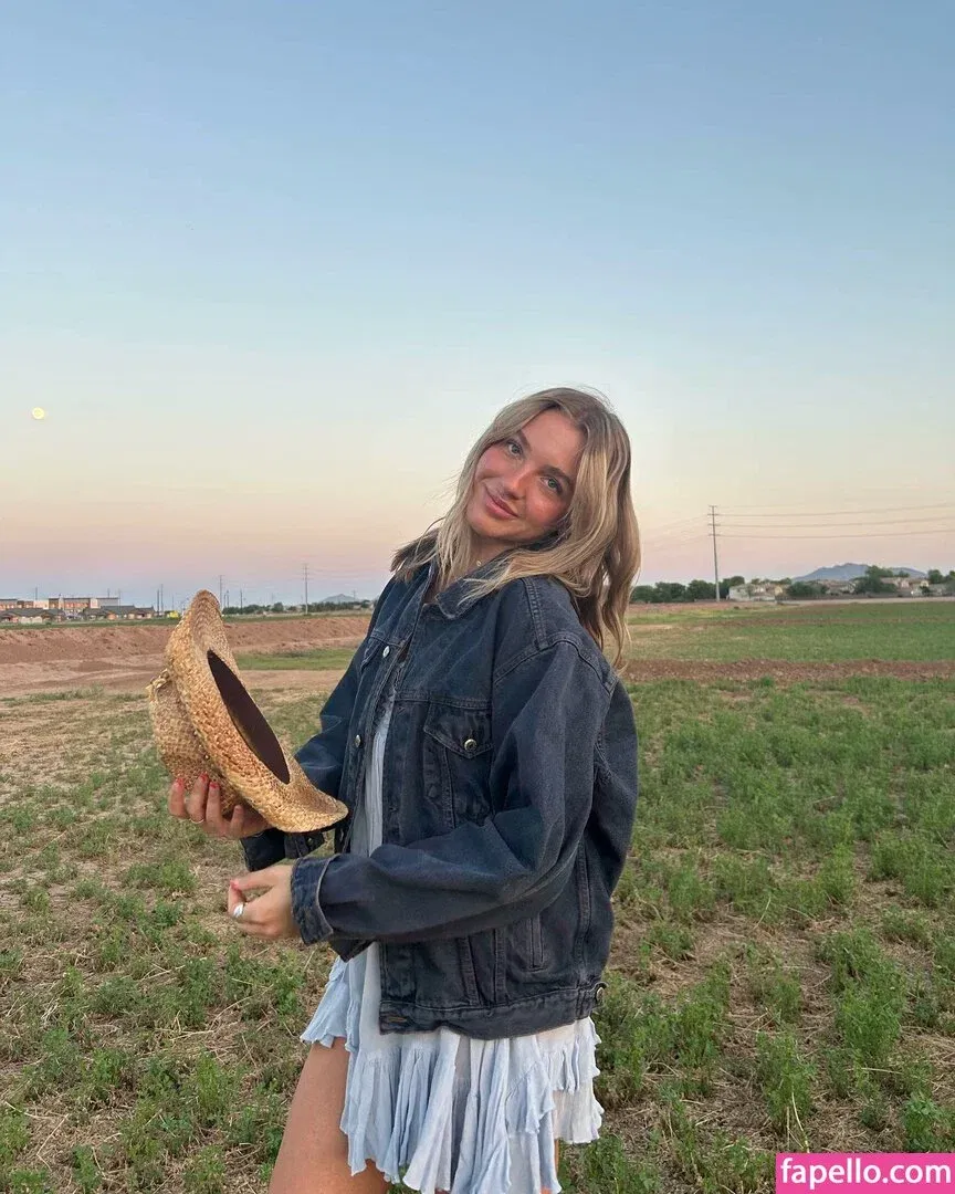 Brynn Rumfallo Onlyfans Photo Gallery 