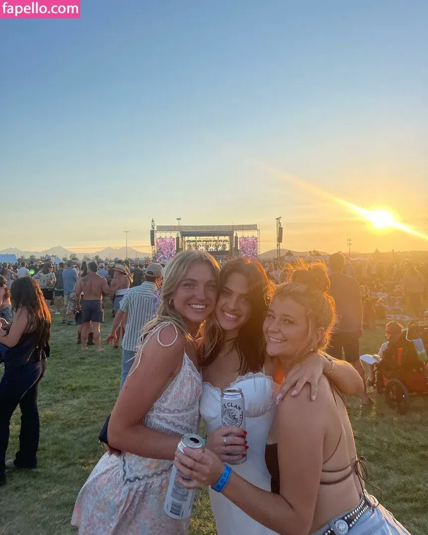 Brynn Rumfallo Onlyfans Photo Gallery 