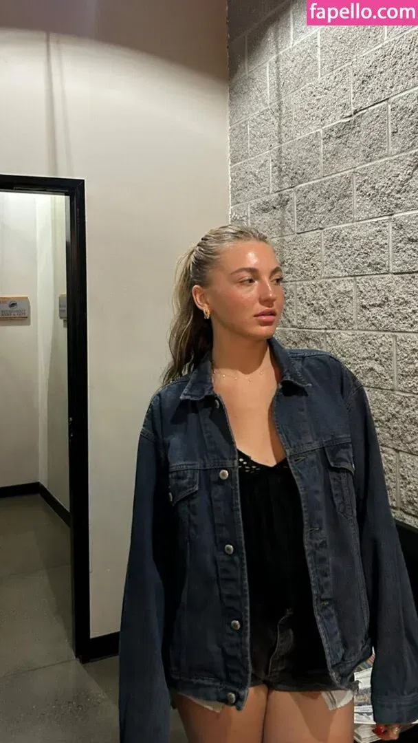 Brynn Rumfallo Onlyfans Photo Gallery 