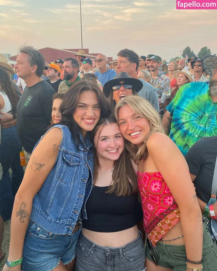 Brynn Rumfallo Onlyfans Photo Gallery 